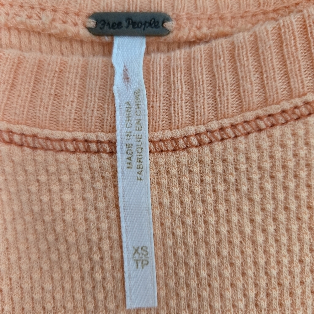 Free People In The Mix Cuff Thermal Top In Desert Orange Knit Crochet size XS - Picture 10 of 16
